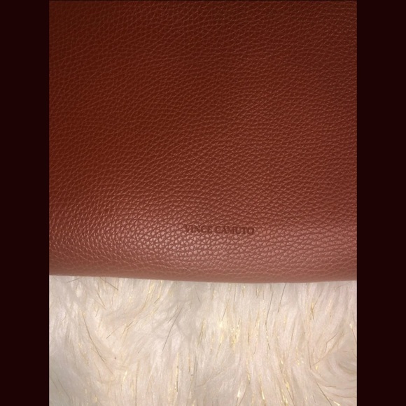 BNNBU-Exclusive-Vince Camuto-Red Desert Tote - Picture 5 of 8